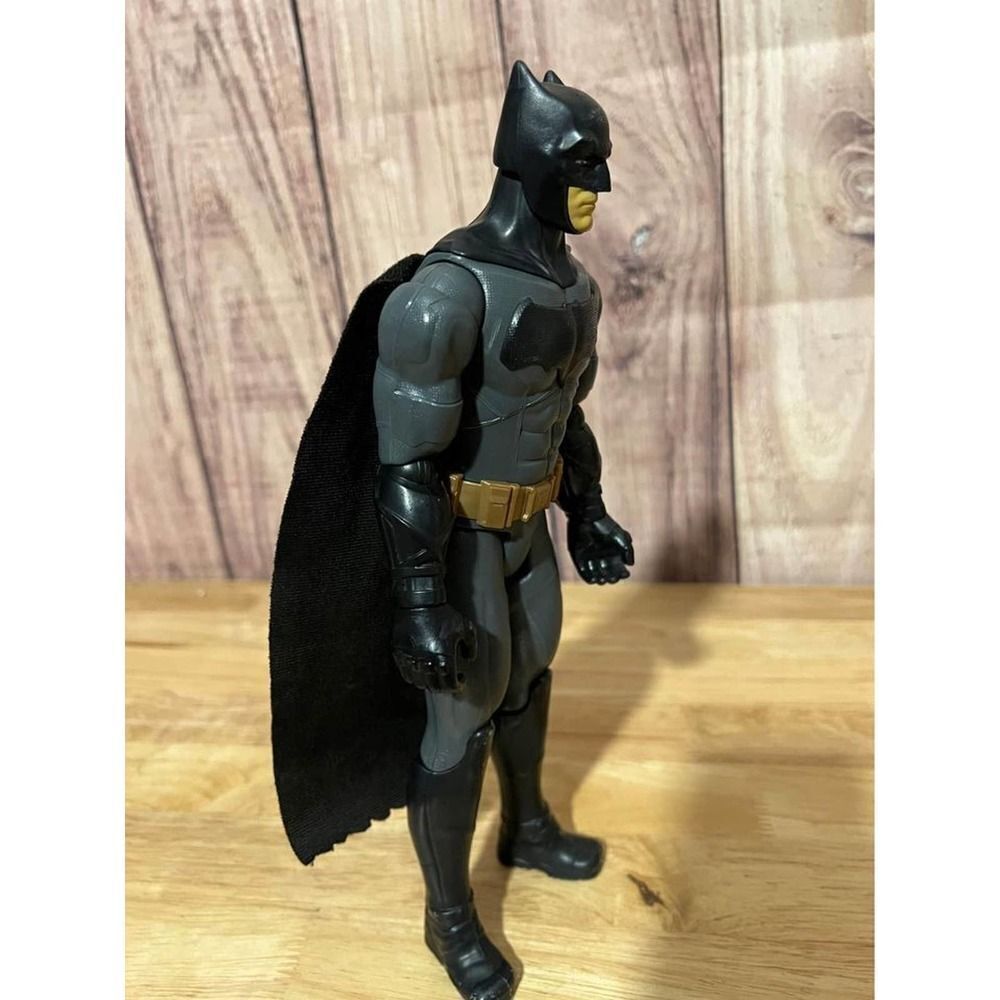 Batman Vs Superman Action Figure - Picture 6 of 9